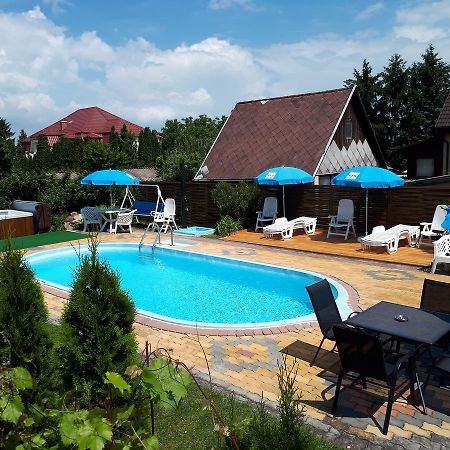 霍尔普潘子奥酒店 Balatonföldvár 外观 照片