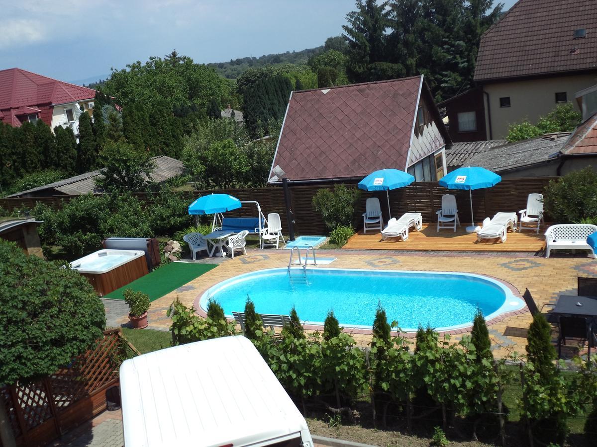 霍尔普潘子奥酒店 Balatonföldvár 外观 照片